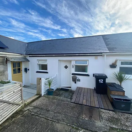 Cosy Cornish With Rural Views Apartment *